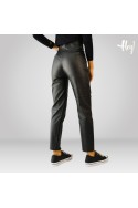 Pantalon sastrero engomado con tajo adelante moda dama tendencia 2024